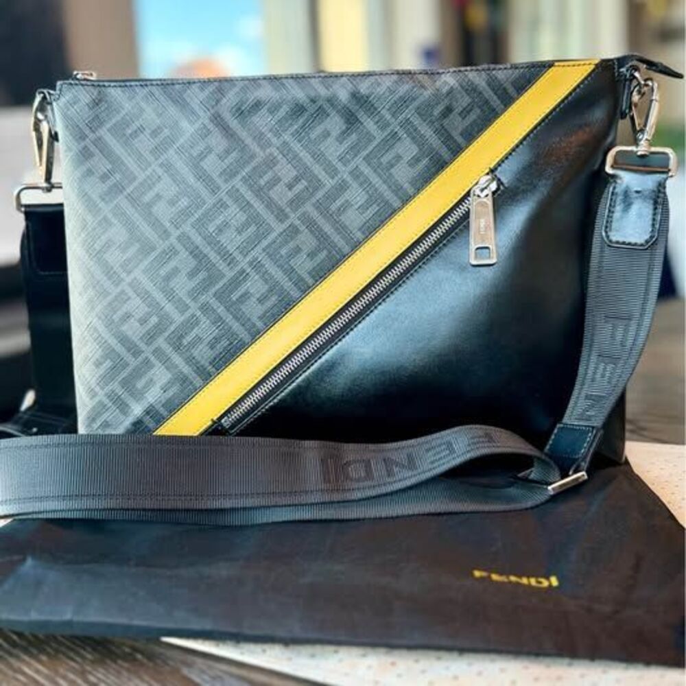 Fendi FF Diagonal Messenger CrossbodyMen’s Unisex Father’s Day great Condition!